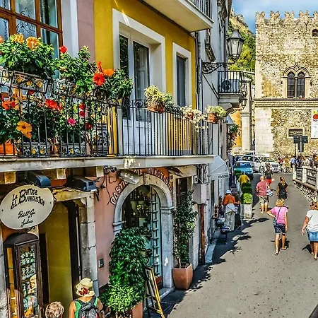 Casa Dionysius Taormina